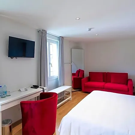 Lac Hotel Hotel *
