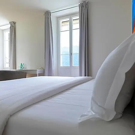 Lac Hotel Hotel *